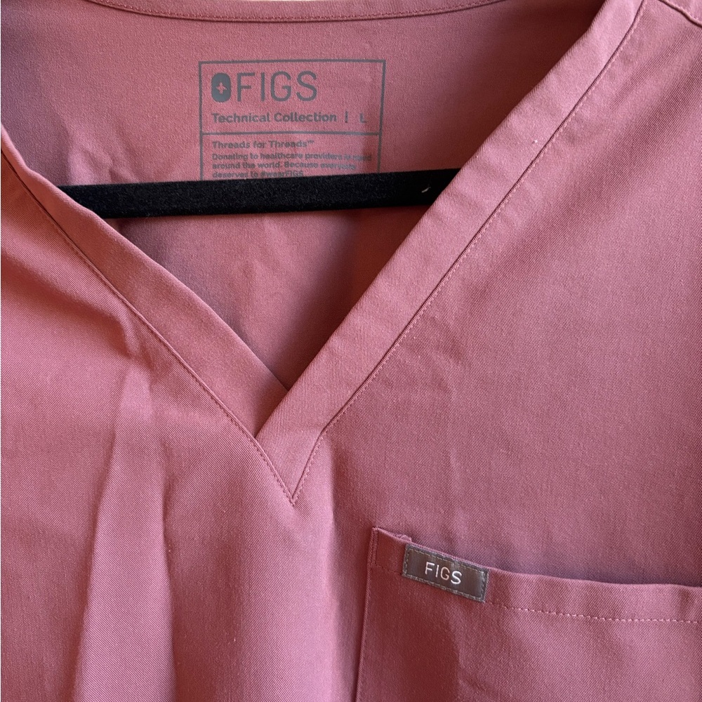 Figs Dusty Rose Scrub Set L top/ LP bottom